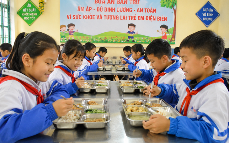 Bữa ăn học đường của tỉnh Điện Biên