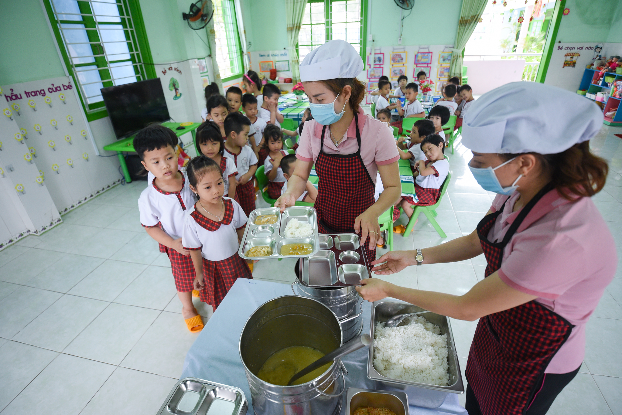 Hà Nội Ra Mắt Quy Trình Mới Tổ Chức Bữa Ăn Bán Trú