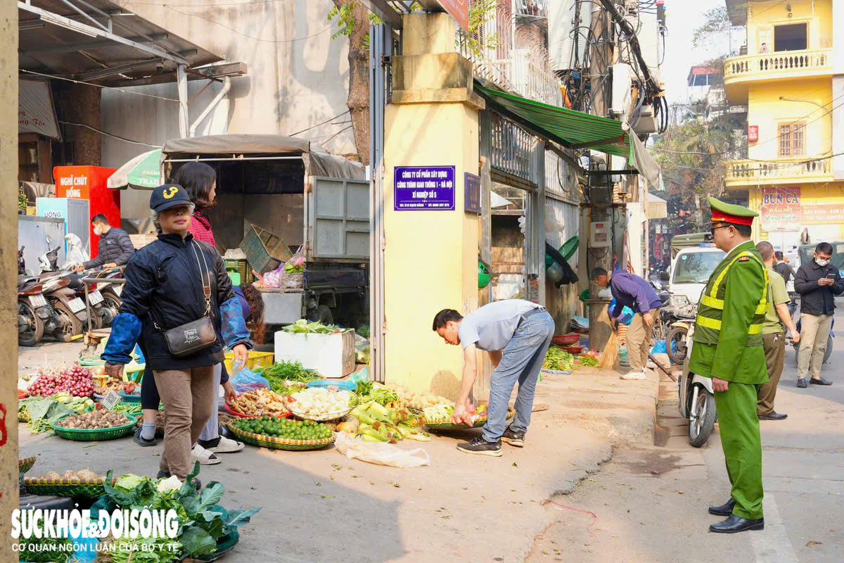 Hà Nội Triển Khai Thành Công Kế Hoạch Giải Tỏa Chợ Cóc