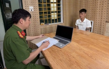 Tự xưng nhân viên môi giới để lừa nạn nhân xin việc- Ảnh 1.