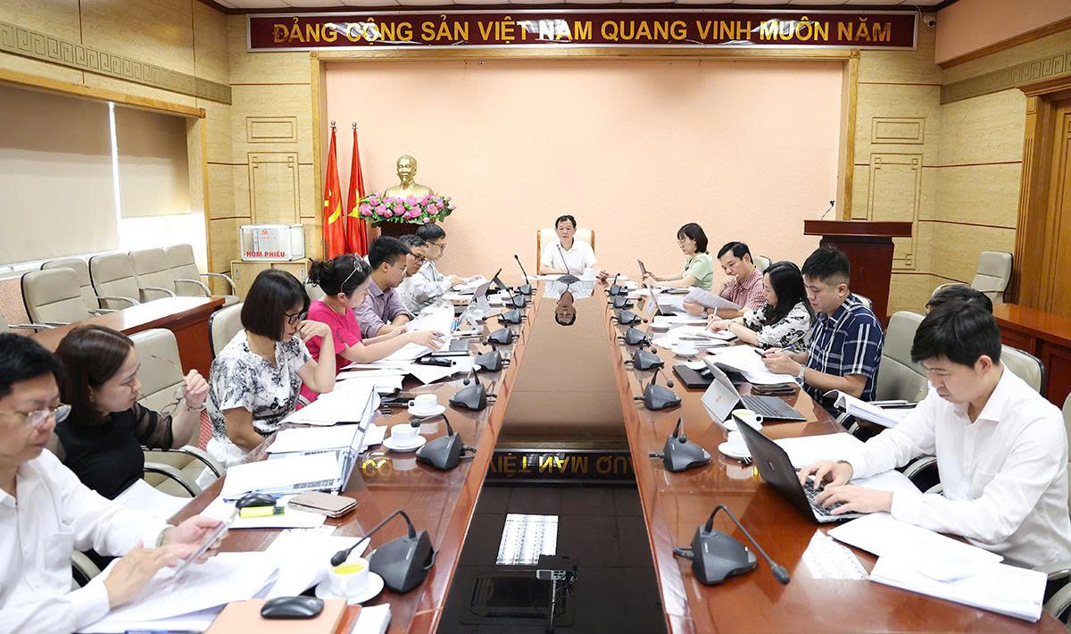 Cải Cách Hệ Thống Phân Phối Dược: Đảm Bảo Tiếp Cận Thuốc Kịp Thời Cho Mọi Người Dân