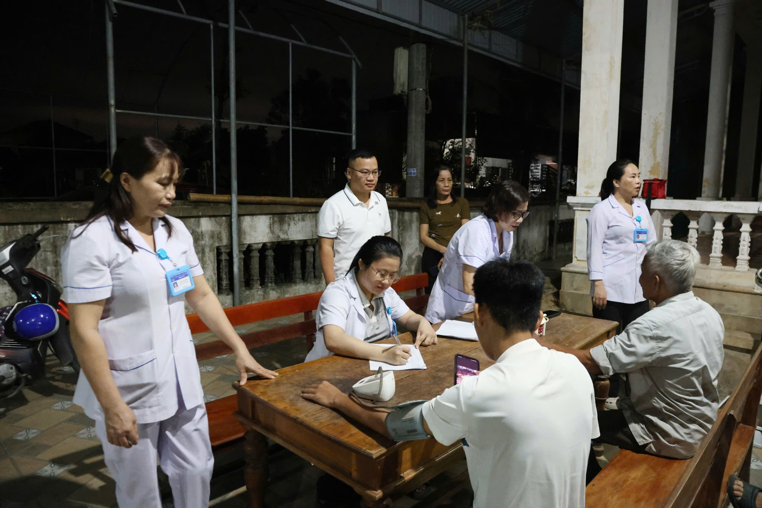 Khám Sàng Lọc Sức Khỏe Miễn Phí: Nỗ Lực Từ Ngành Y Tế Hà Tĩnh