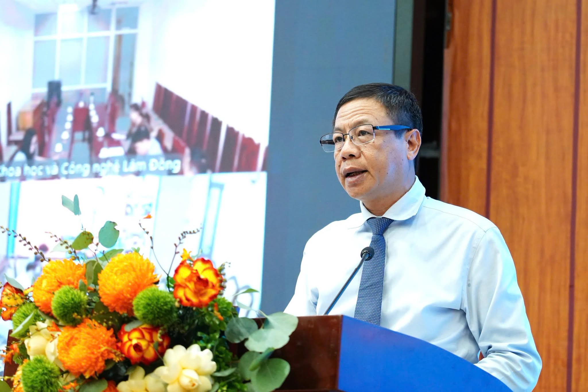 Cách Tiếp Cận Mới Trong Quản Lý Công Nghệ Chiến Lược: Từ Thủ Tục Đến Kết Quả