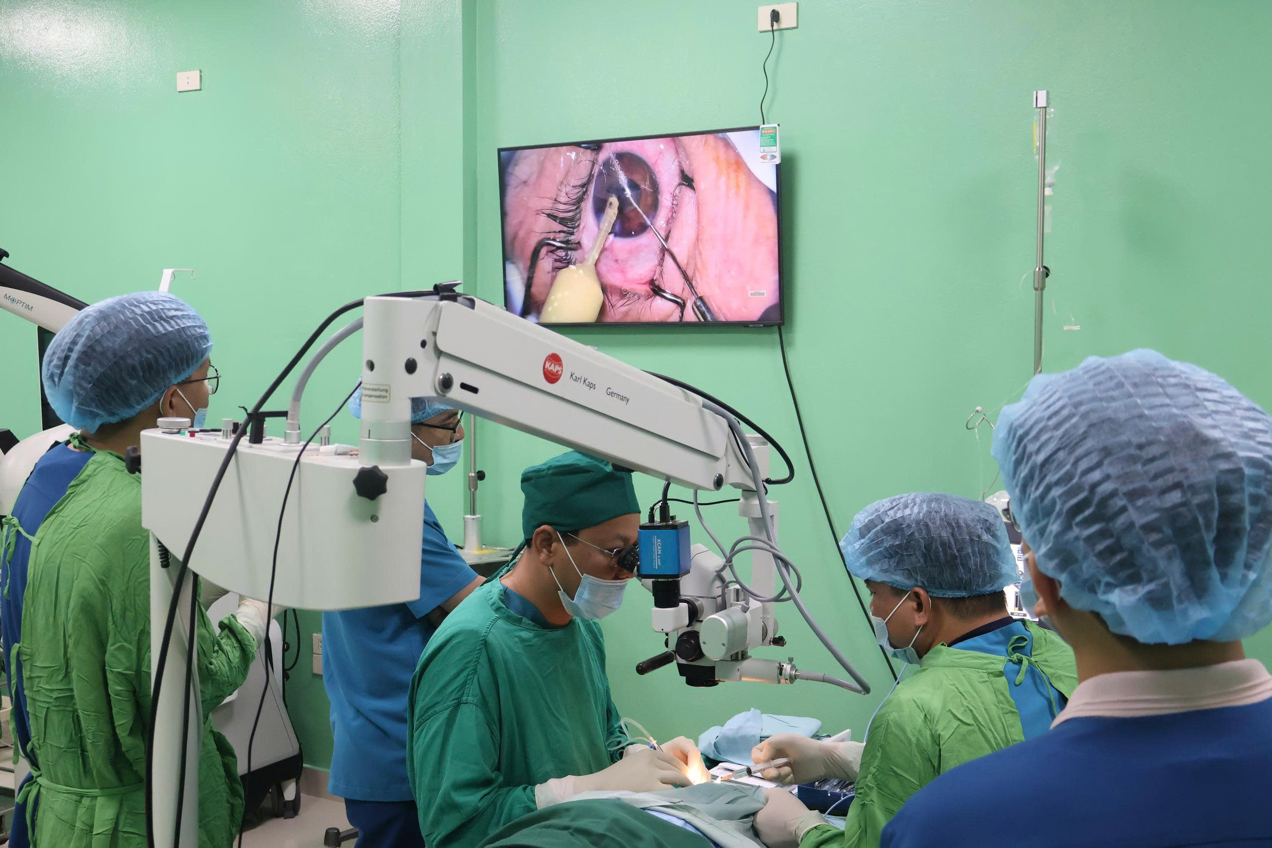 Chẩn Đoán Thoái Hóa Điểm Vàng Tuổi Già: Điều Cần Biết Để Bảo Vệ Thị Lực