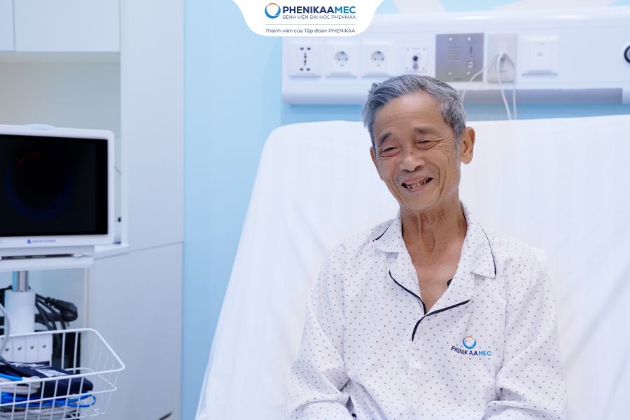 Khó thở kéo dài ở người cao tuổi: Dấu hiệu cảnh báo hẹp động mạch vành nguy hiểm - Ảnh 4.