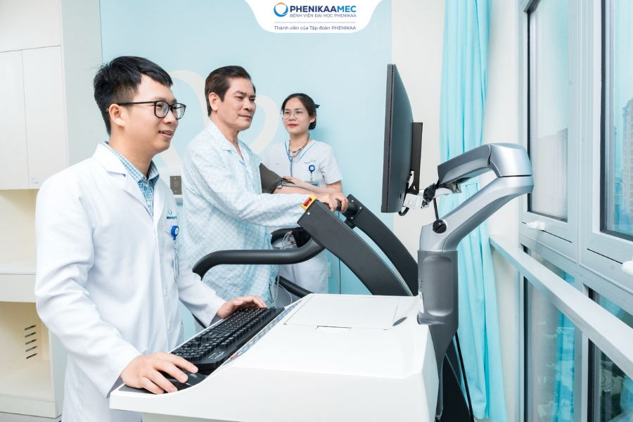 Khó thở kéo dài ở người cao tuổi: Dấu hiệu cảnh báo hẹp động mạch vành nguy hiểm - Ảnh 5.