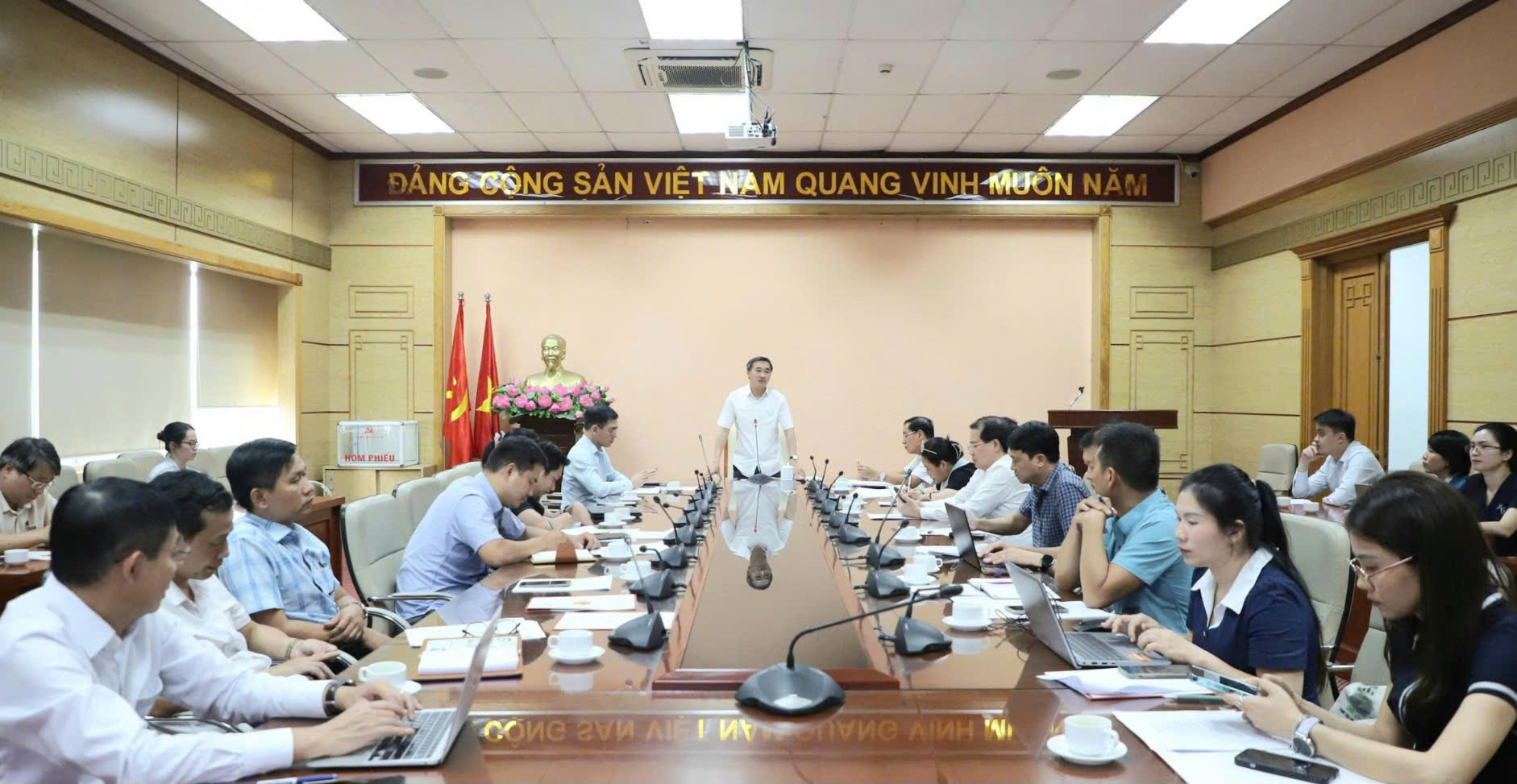 Thúc đẩy du lịch y tế Việt Nam: Đề xuất từ Thứ trưởng Trần Văn Thuấn