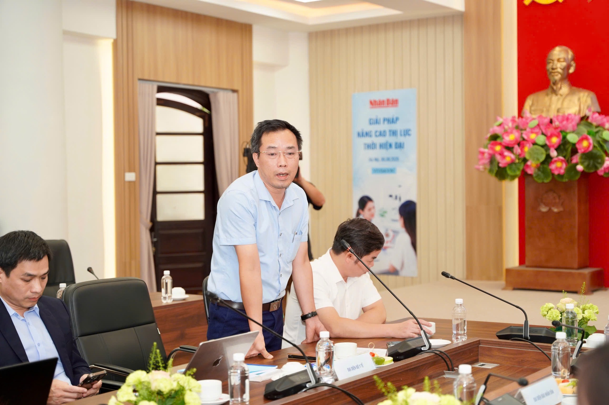 anh-toan-17860114767871947746651 Tỷ lệ tật khúc xạ ở trẻ gia tăng: Chuyên gia nhãn khoa khuyến nghị gì? - Ảnh 2.