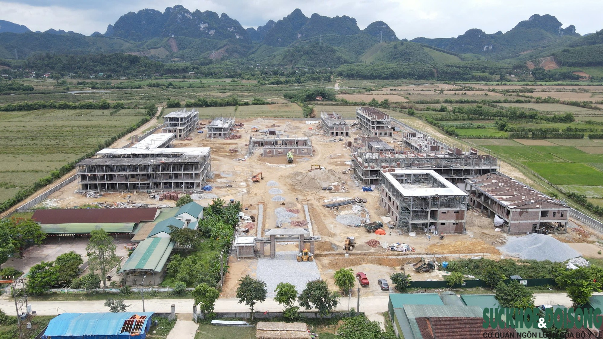 Tiến Độ Xây Dựng Trường Nội Trú Ở Vùng Biên: Kỳ Vọng Và Thách Thức