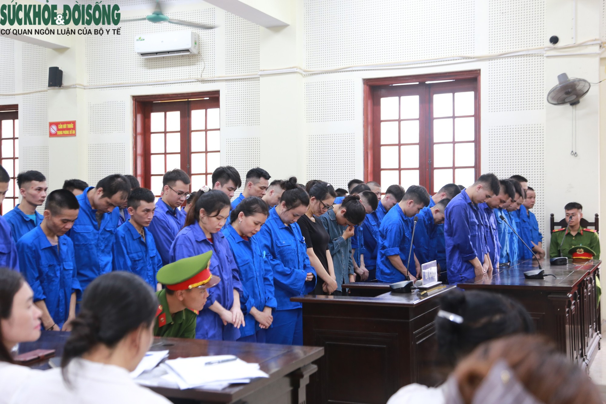 base64-17870533204241785055206 Đường dây lừa đảo qua mạng hơn 71 tỷ đồng, 48 bị cáo lĩnh án- Ảnh 1.