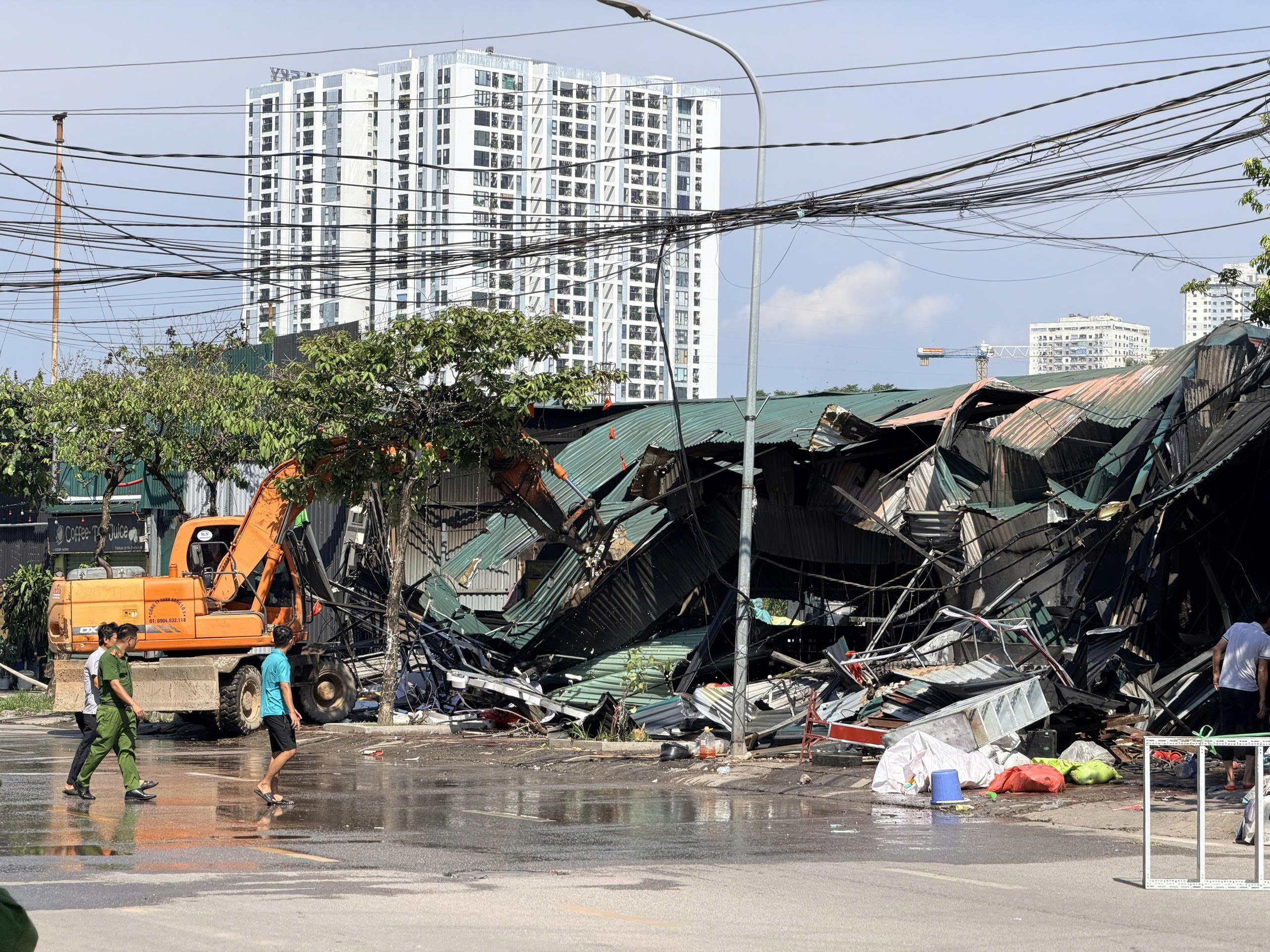 Tình trạng cháy tại Thanh Liệt, Hà Nội- Ảnh 2.