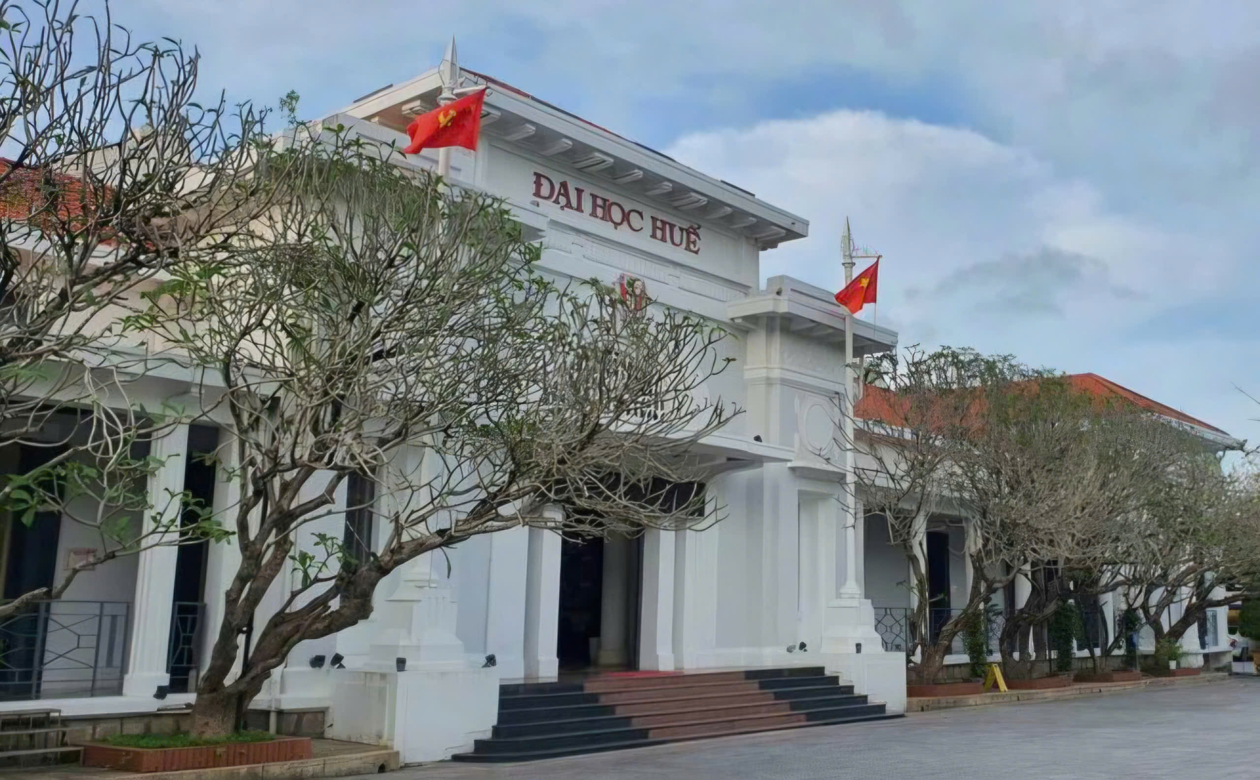 Đại học Huế Siết Chặt Quy Trình Xét Tuyển Bằng Chứng Chỉ Ngoại Ngữ Năm 2026