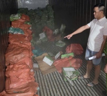 Bắt Giữ 18 Đối Tượng Buôn Lậu Chân Giò Lợn Đông Lạnh Qua Biên Giới