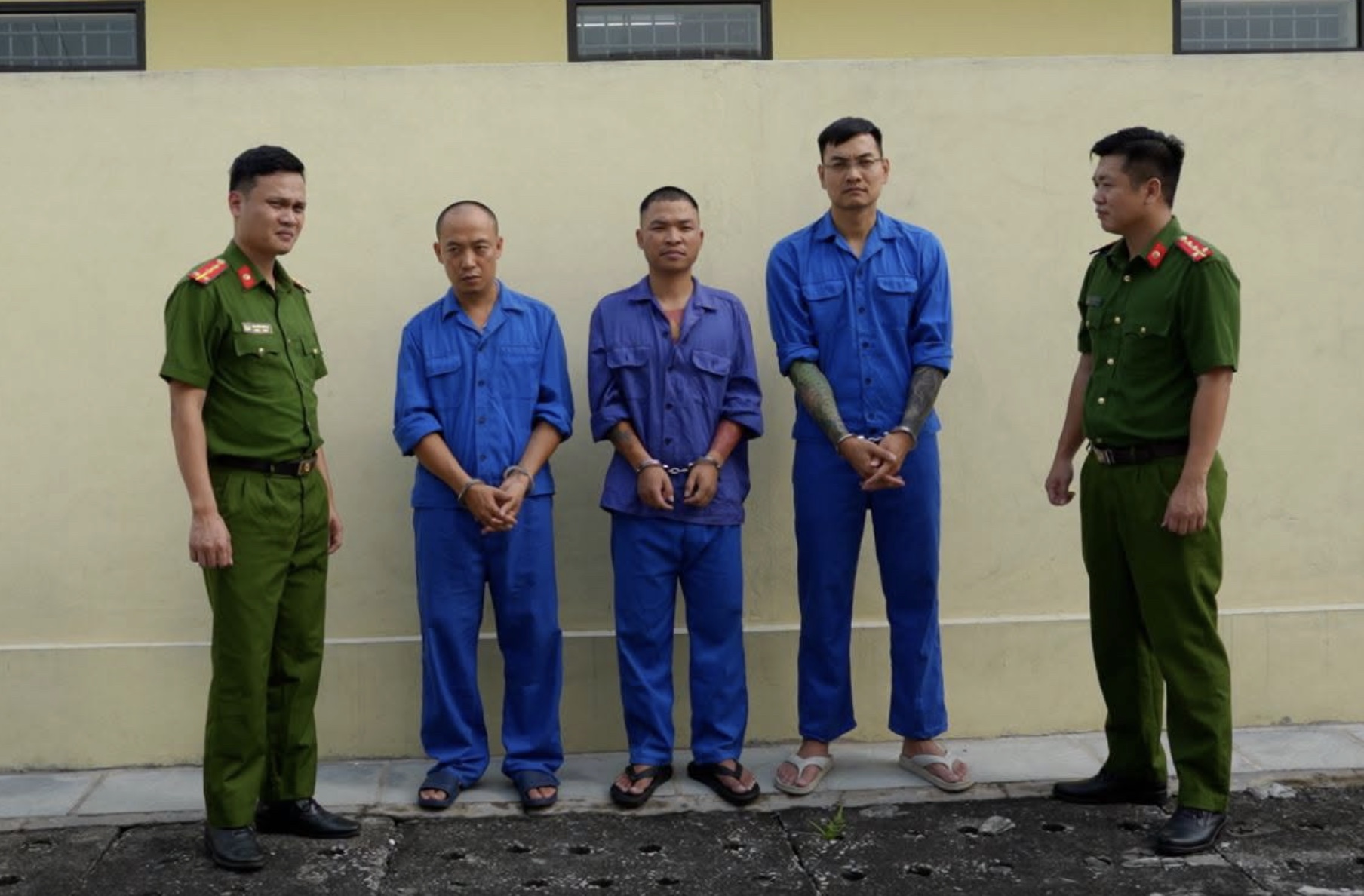 hinh-anh-8-8-26-luc-0804-17861510871821885810266 ‘Vua Quạt’ Trần Đình Tiệp, Khánh Sky có thể đối diện mức án nào?- Ảnh 1.