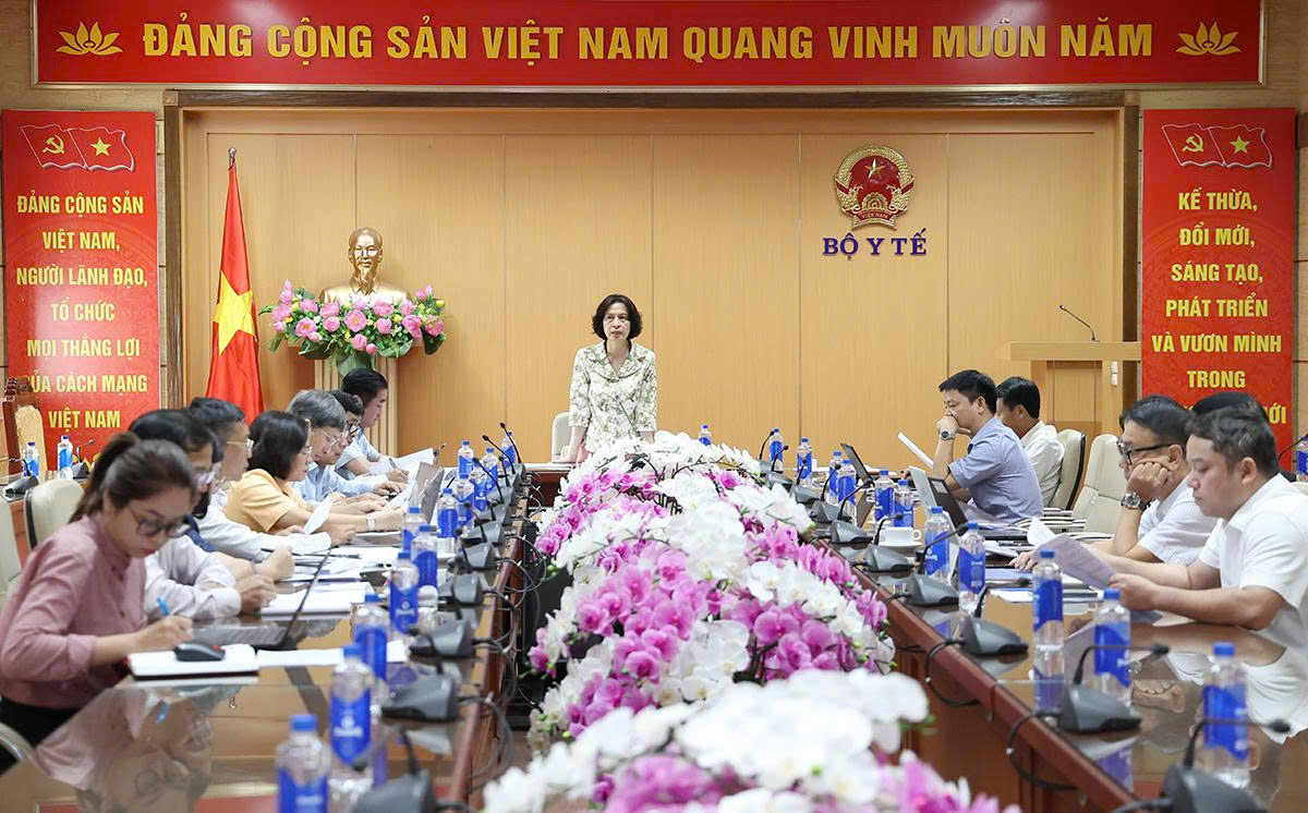Lựa chọn vắc xin cho Tiêm chủng mở rộng phải bảo đảm hiệu quả, an toàn và phù hợp thực tiễn- Ảnh 4.