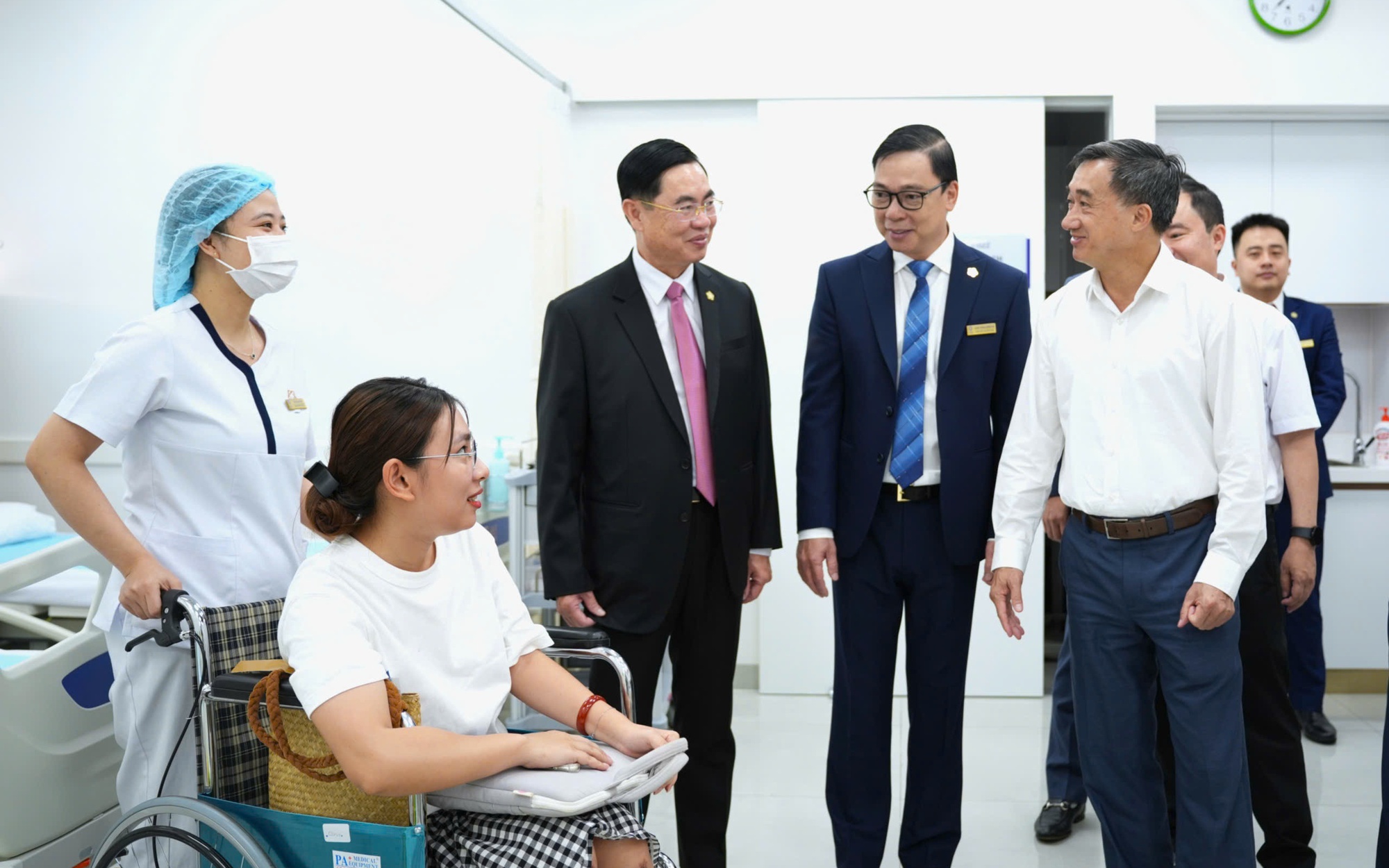 Chương Trình Quốc Gia Nâng Cao Chất Lượng Khám Chữa Bệnh: Đặt Người Bệnh Lên Hàng Đầu