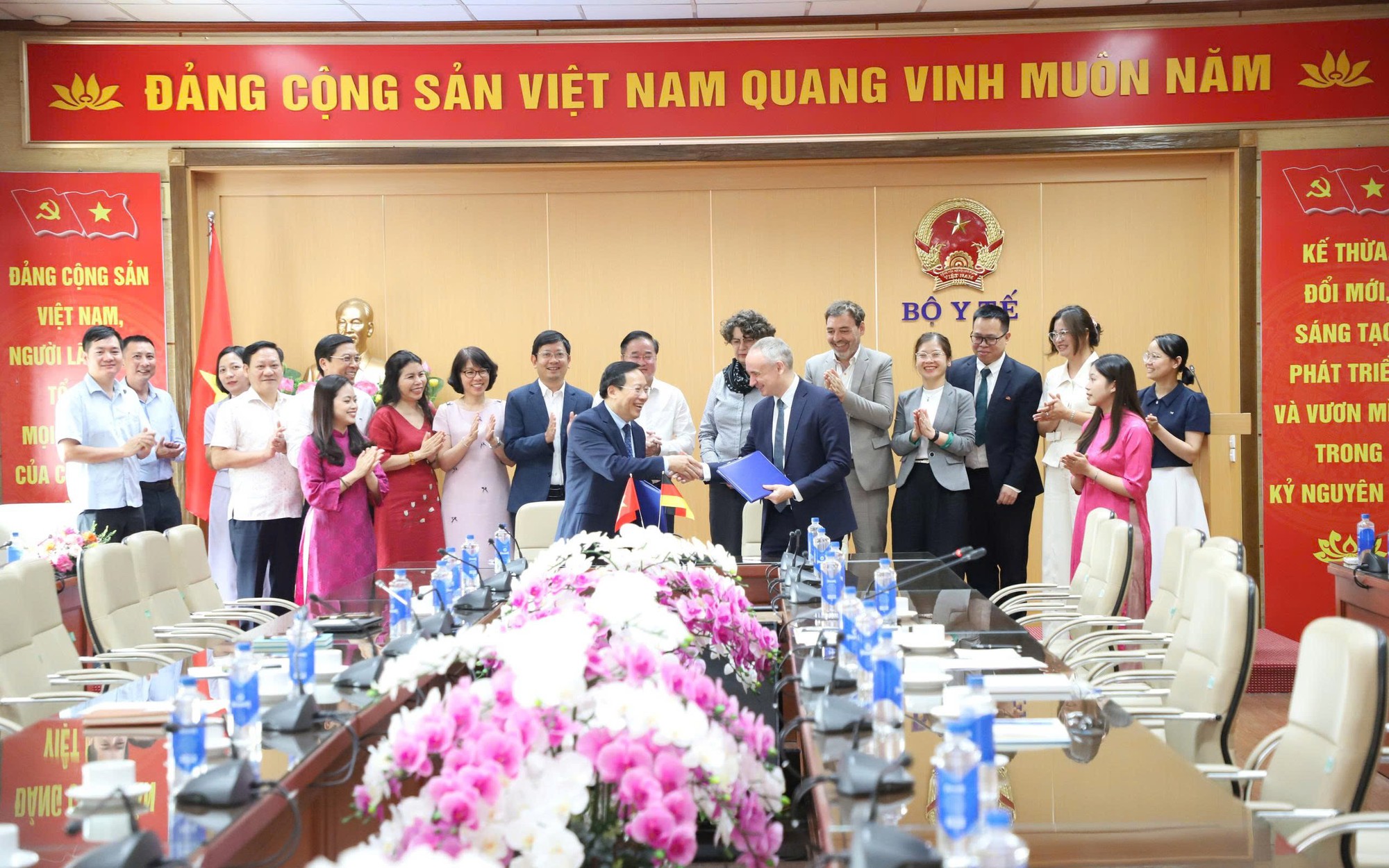 Củng cố y tế dự phòng, nâng cao năng lực ứng phó dịch bệnh từ cơ sở- Ảnh 4.