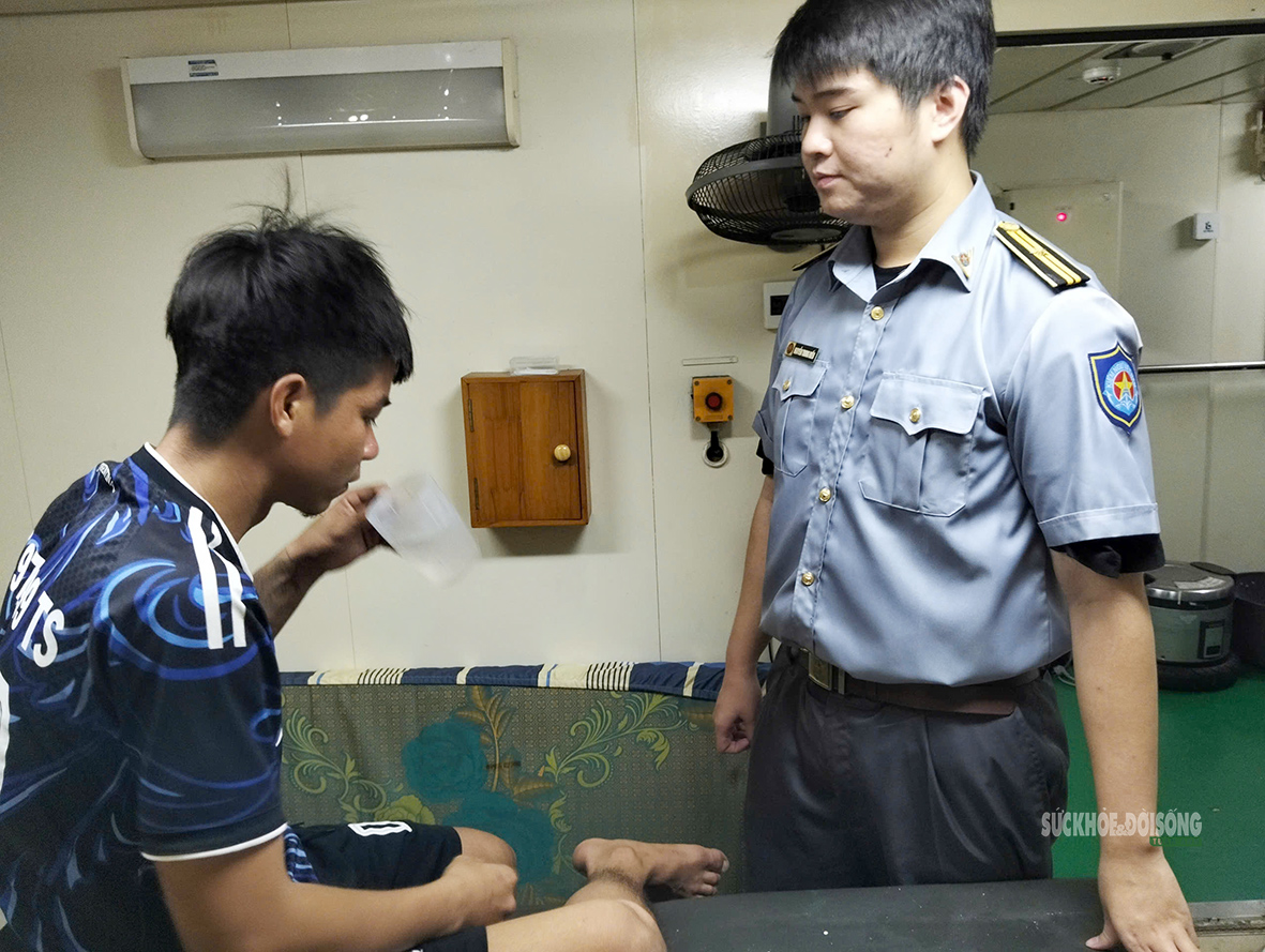 Hỗ Trợ Y Tế Kịp Thời Cho Ngư Dân Gặp Nạn Giữa Biển