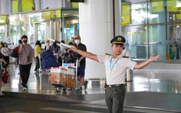 Cải Tiến Mới Tại Nội Bài: Làn Nhập Cảnh Riêng Dành Cho Người Việt - Ảnh 1.