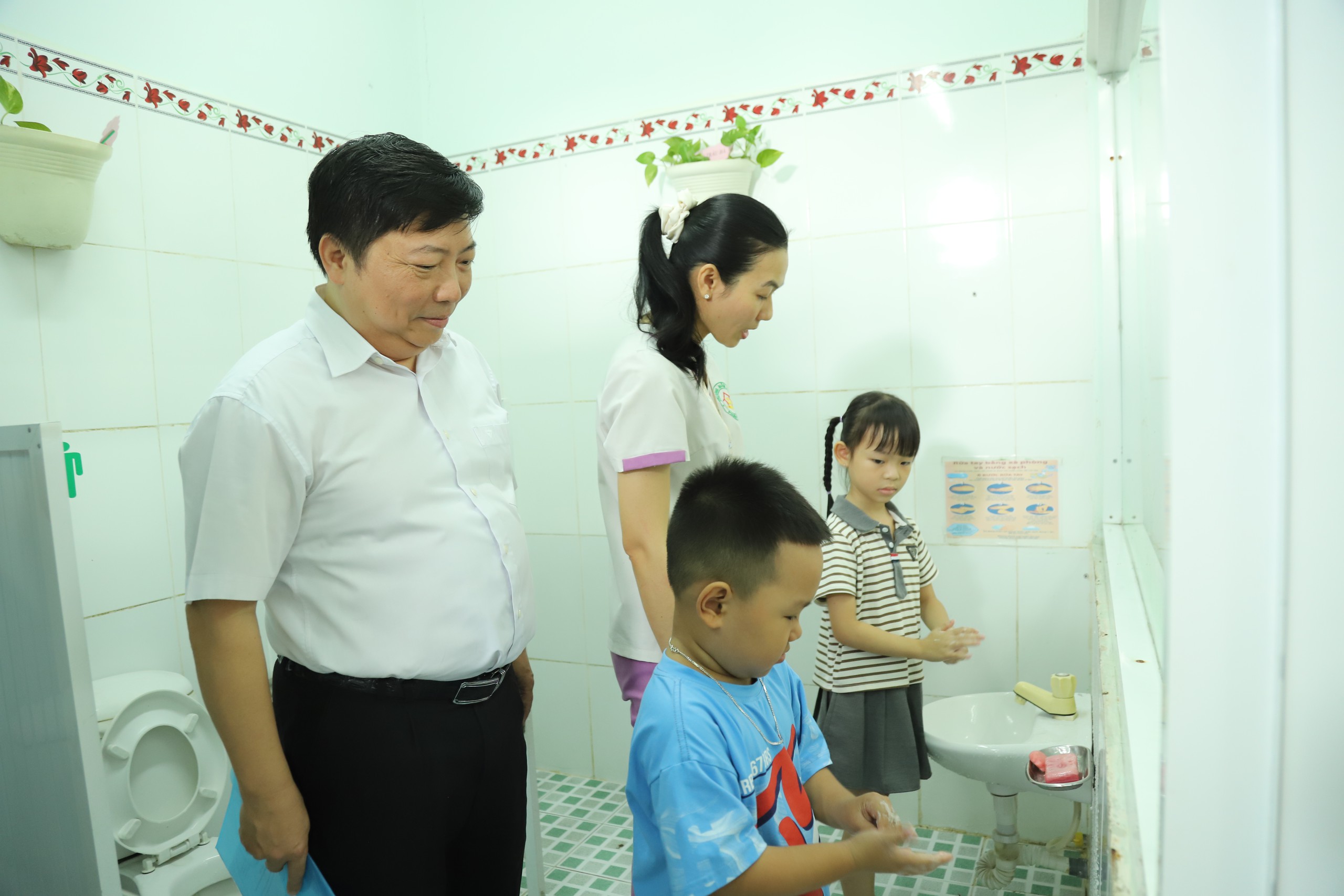 Cảnh Báo Tăng Cao về Sốt Xuất Huyết tại TPHCM: Nguy Cơ Dịch Bệnh Chồng Chất