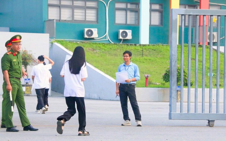 Phân Tích Đề Thi Lại Tốt Nghiệp THPT Môn Địa Lý và Lịch Sử Tại Tuyên Quang- Ảnh 1.