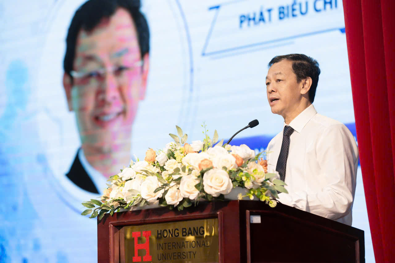 thu-truong-nguyen-tri-thuc-17855081122501327073279 Việt Nam Đang Tiến Gần Hơn Đến Các Kỹ Thuật Điều Trị Ung Thư Tiên Tiến - Ảnh 1.