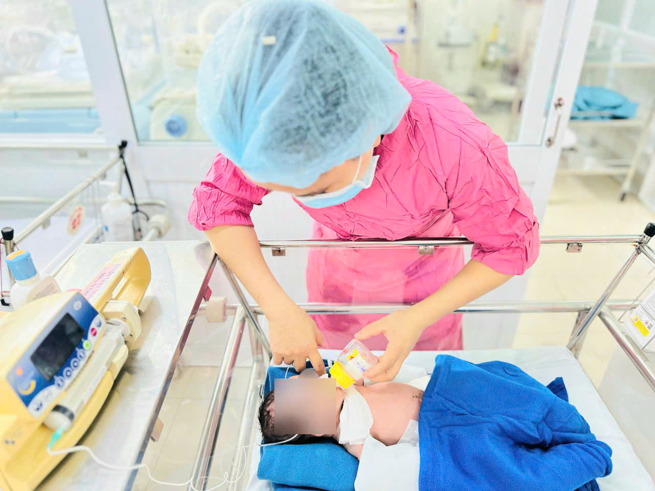 Hồi Sinh Hy Vọng: Câu Chuyện Cứu Trẻ Sơ Sinh Bị Dị Tật Đặc Biệt
