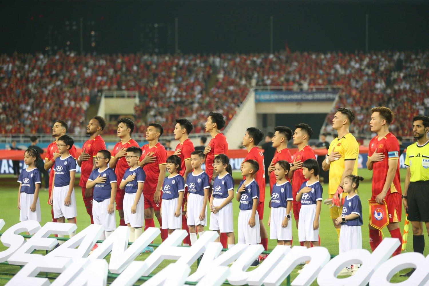 Việt Nam bảo vệ ngôi vương ASEAN Cup 2026: phân tích trận chung kết hai lượt