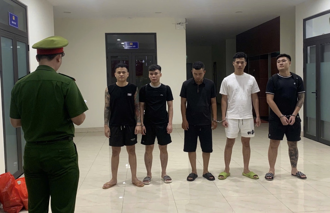 Nhóm mạo danh ‘Huấn Hoa Hồng’ dùng chiêu vay online: Bộ mánh và quá trình bị triệt phá