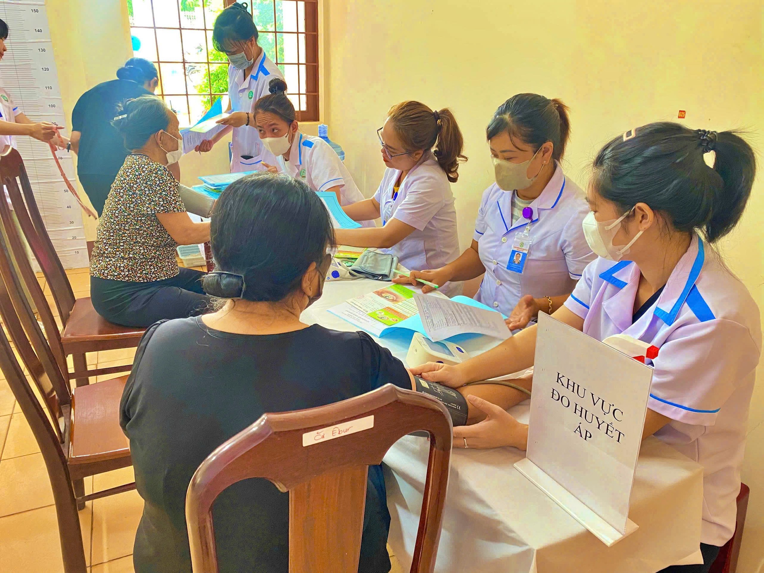 Chiến dịch khám sàng lọc miễn phí tại Buôn Ma Thuột: nâng cao tiếp cận y tế cho nhóm yếu thế
